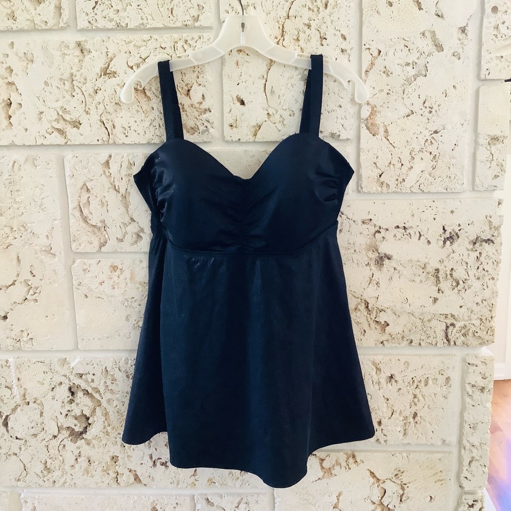 LONGITUDE WOMAN’S BLACK W/ GOLD FLECKS ONE PIECE BATHING SUIT SZ SWIM DRESS 16W